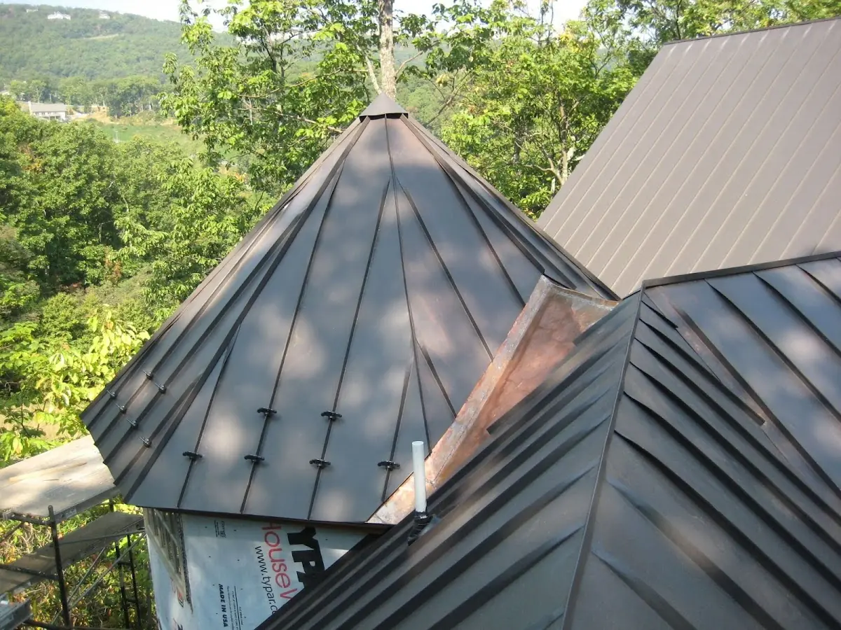 Professional Shingle Replacement & Repair by Craftsman Roofing in Sweetser